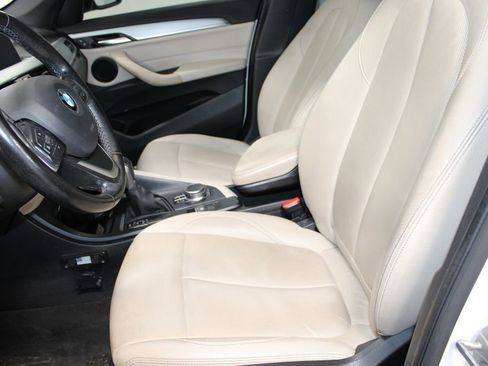 Used 2018 BMW X1 sDrive28i FWD image 16