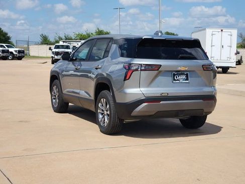 New 2026 Chevrolet Equinox LT w/ Safety and Technology Package FWD image 6