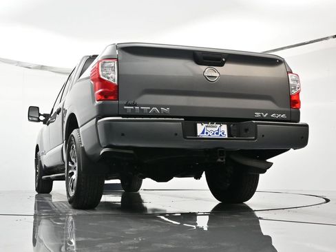 Used 2024 Nissan Titan SV w/ SV Convenience Package image 42
