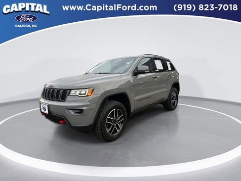 Used 2021 Jeep Grand Cherokee Trailhawk w/ Trailhawk Luxury Group image 4