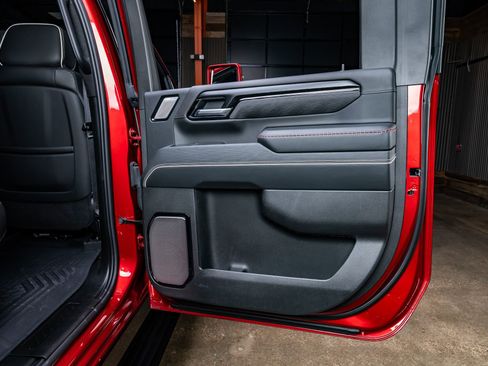 Used 2025 GMC Sierra 2500 AT4X w/ AT4X AEV Edition image 39