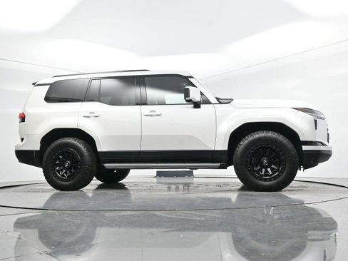 Used 2025 Lexus GX 550 w/ Cold Area Package image 57