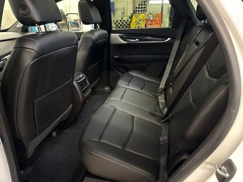 Used 2022 Cadillac XT5 Premium Luxury AWD/4WD image 21