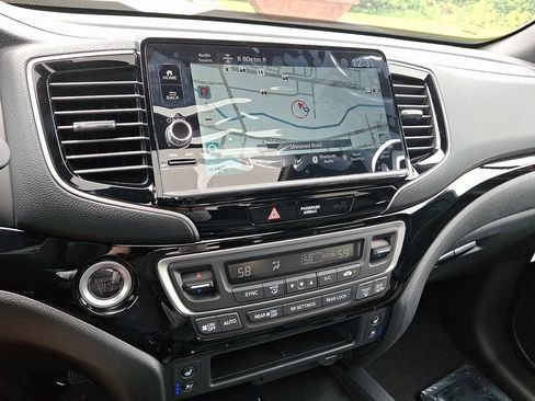 New 2026 Honda Ridgeline Black Edition image 9