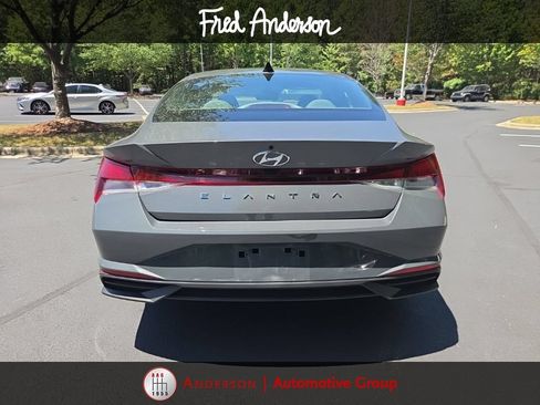 Used 2023 Hyundai Elantra SEL w/ Convenience Package FWD image 16