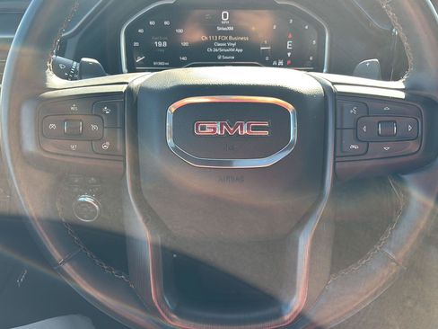 Used 2023 GMC Sierra 1500 AT4 w/ AT4 Premium Package AWD/4WD image 18