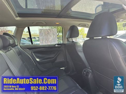 Used 2011 Volkswagen Jetta TDI FWD image 16
