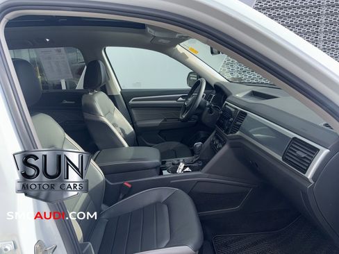 Used 2023 Volkswagen Atlas SEL Premium image 5