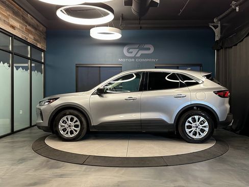 Used 2023 Ford Escape Active image 6