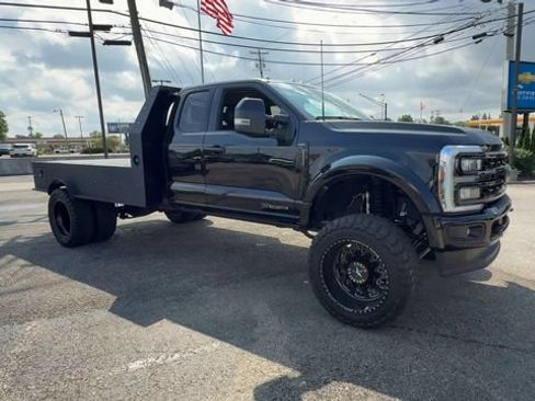 Used 2024 Ford F550 4x4 SuperCab Super Duty image 2