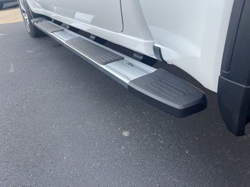 New 2026 GMC Sierra 1500 SLT w/ SLT Premium Plus Package image 11