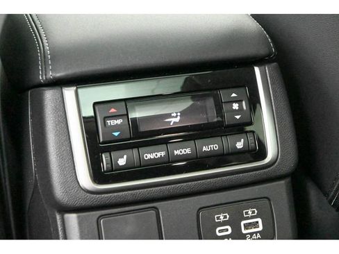 New 2025 Subaru Ascent Limited image 14