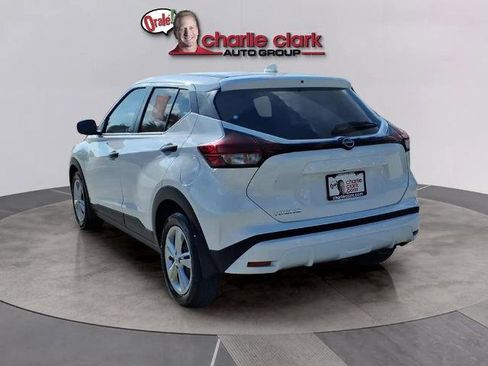 Certified 2024 Nissan Kicks S image 3