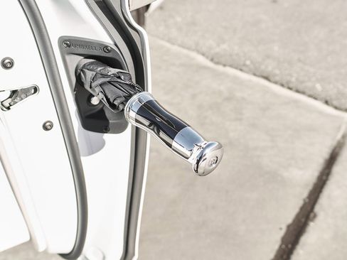 Used 2023 Rolls-Royce Ghost Base w/ Ghost Package image 28