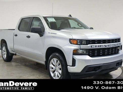 Used 2021 Chevrolet Silverado 1500 Custom w/ Safety Confidence Package image 1