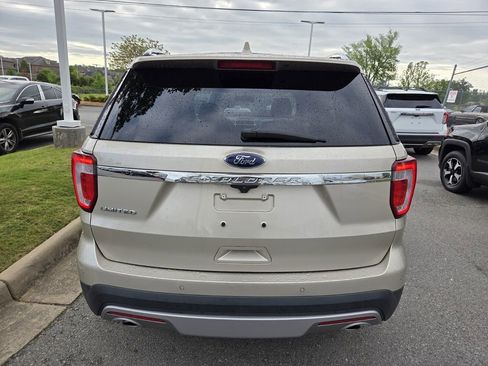 Used 2017 Ford Explorer Limited FWD image 7