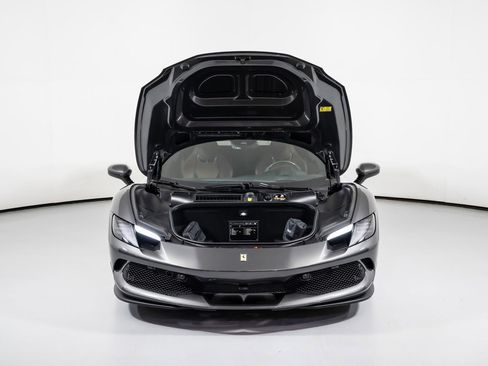 Used 2023 Ferrari 296 GTS image 9