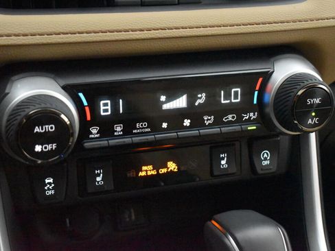 Certified 2025 Toyota RAV4 XLE Premium image 12