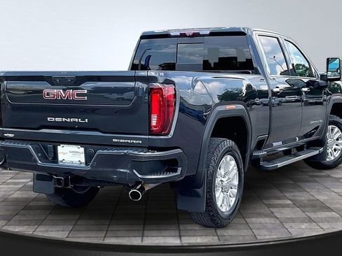 Used 2021 GMC Sierra 2500 Denali w/ Denali Ultimate Package AWD/4WD image 2