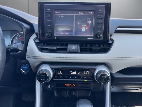 Used 2020 Toyota RAV4 XLE w/ All Weather Liner Package AWD/4WD image 15