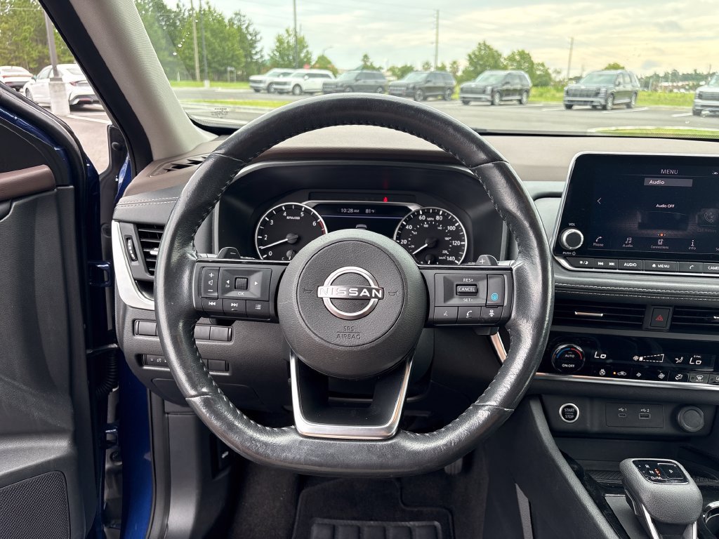 Used 2023 Nissan Rogue SV w/ SV Premium B Package FWD image 14