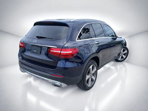 Used 2018 Mercedes-Benz GLC 300 w/ Premium Package image 4