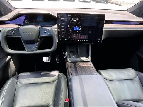 Used 2023 Tesla Model X AWD/4WD image 10