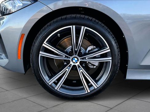 Used 2023 BMW 330i Sedan w/ Driving Assistance Package image 10