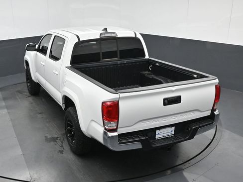 Used 2017 Toyota Tacoma SR5 w/ Tow Package image 56