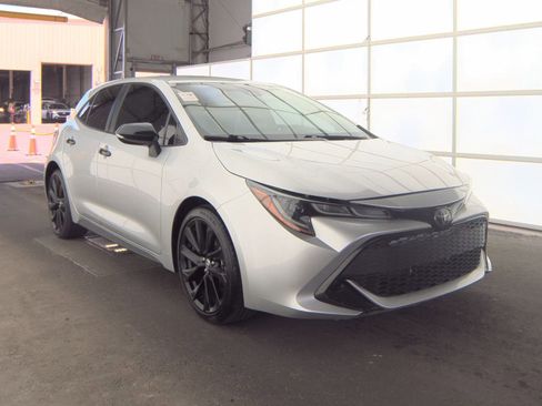 Used 2021 Toyota Corolla SE w/ Carpet Mat Package (TMS) FWD image 2