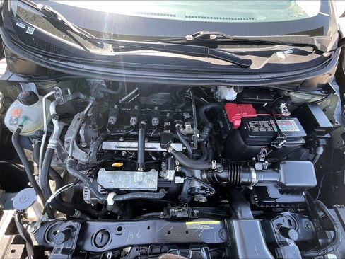 Used 2025 Nissan Versa SV FWD image 11