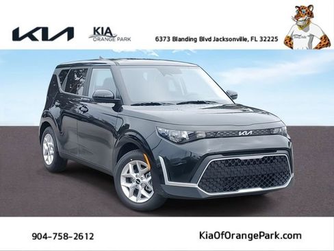 New 2025 Kia Soul LX image 1
