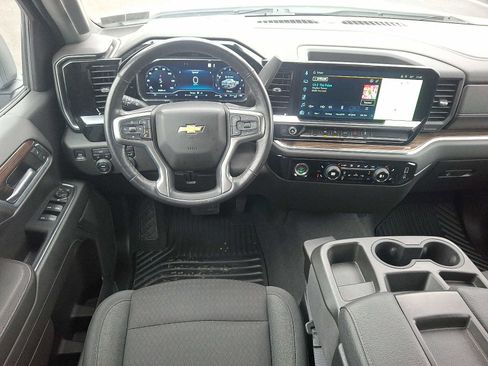 Used 2022 Chevrolet Silverado 1500 LT image 11