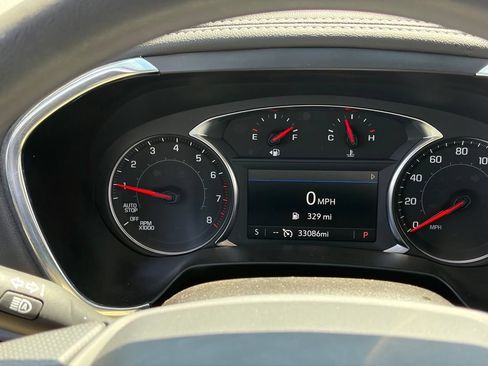 Used 2025 Chevrolet Blazer LT FWD image 11
