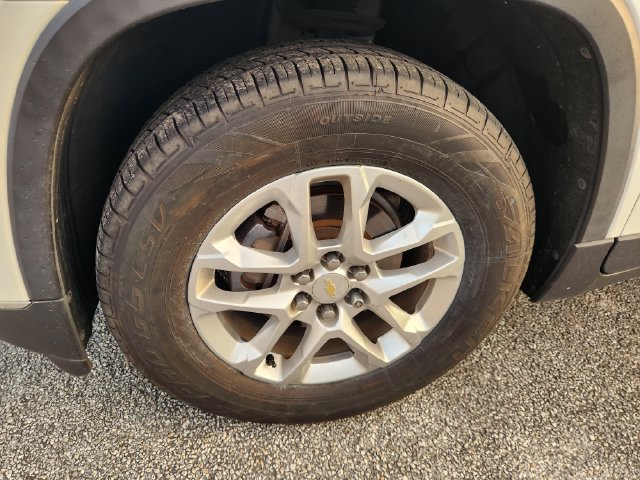 Used 2020 Chevrolet Traverse LT w/ LPO, Floor Liner Package AWD/4WD image 10