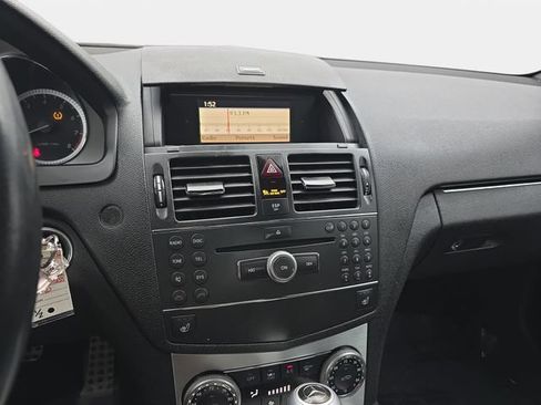 Used 2009 Mercedes-Benz C 300 Sedan image 21