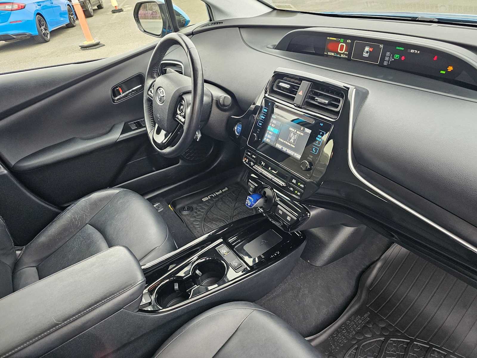 Used 2019 Toyota Prius XLE w/ Premium Convenience Package FWD image 11