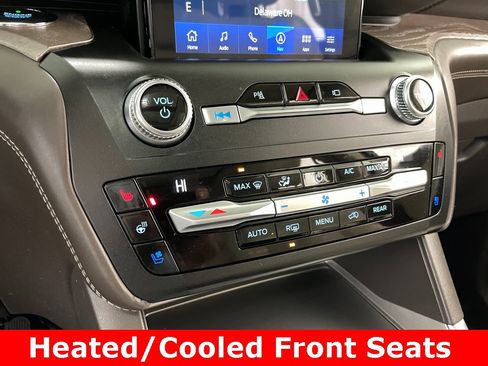 Used 2020 Ford Explorer Platinum image 12