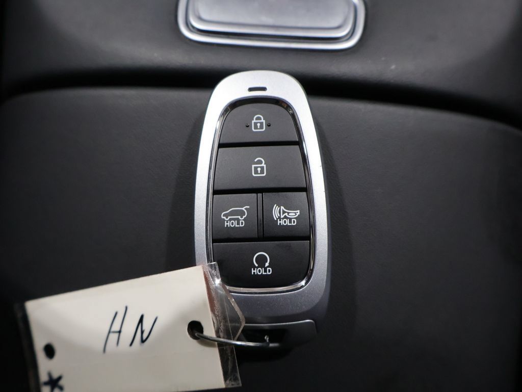 Used 2022 Hyundai Santa Fe SEL w/ Convenience + Premium Package AWD/4WD image 25