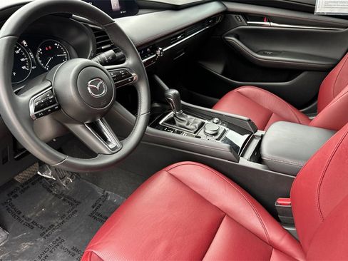 Used 2024 MAZDA MAZDA3 s image 10