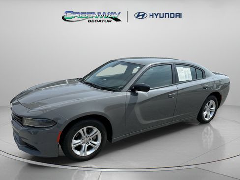 Used 2023 Dodge Charger SXT RWD image 4