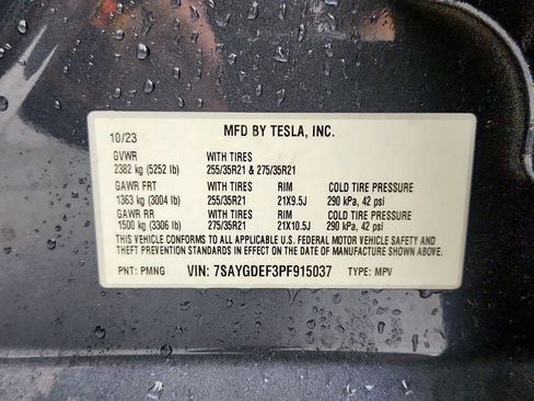 Used 2023 Tesla Model Y Performance image 23