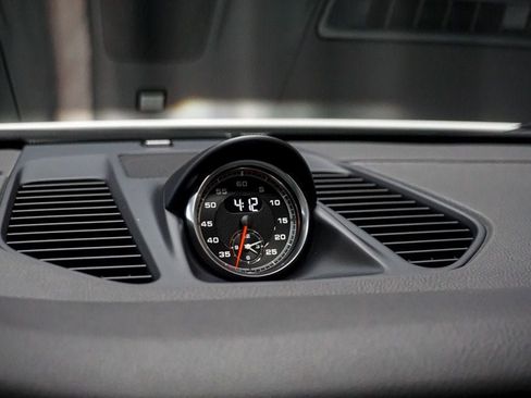 Used 2019 Porsche 911 Carrera image 28