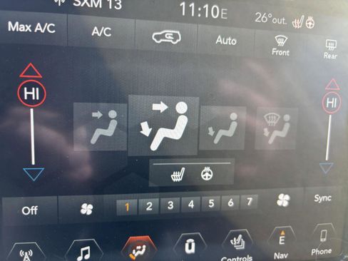 Used 2018 Jeep Compass Limited w/ Navigation Group image 16