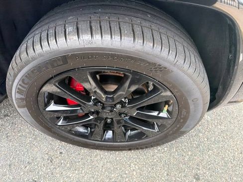 Used 2018 Jeep Grand Cherokee Altitude AWD/4WD image 6