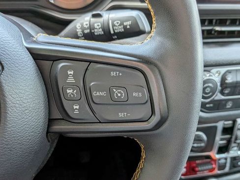 Used 2024 Jeep Wrangler Unlimited Sport AWD/4WD image 28
