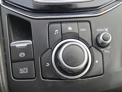 Used 2017 MAZDA CX-5 Touring w/ Preferred Equipment Package image 8