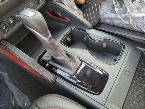 New 2025 Nissan Frontier PRO-4X w/ Pro Premium Package image 13