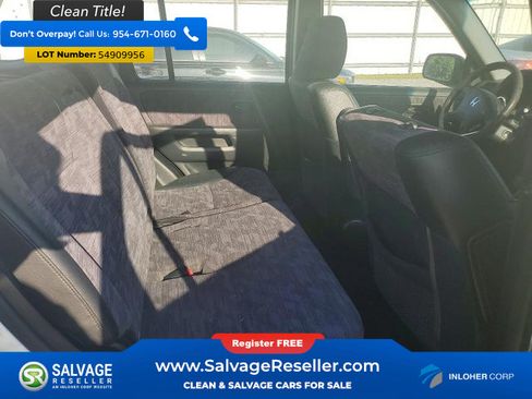 Used 2004 Honda CR-V LX image 13