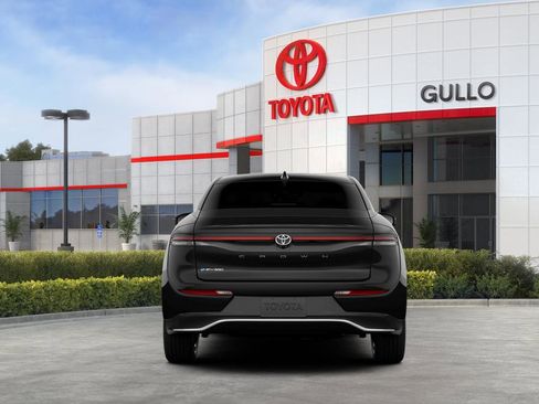 New 2026 Toyota Crown XLE image 10